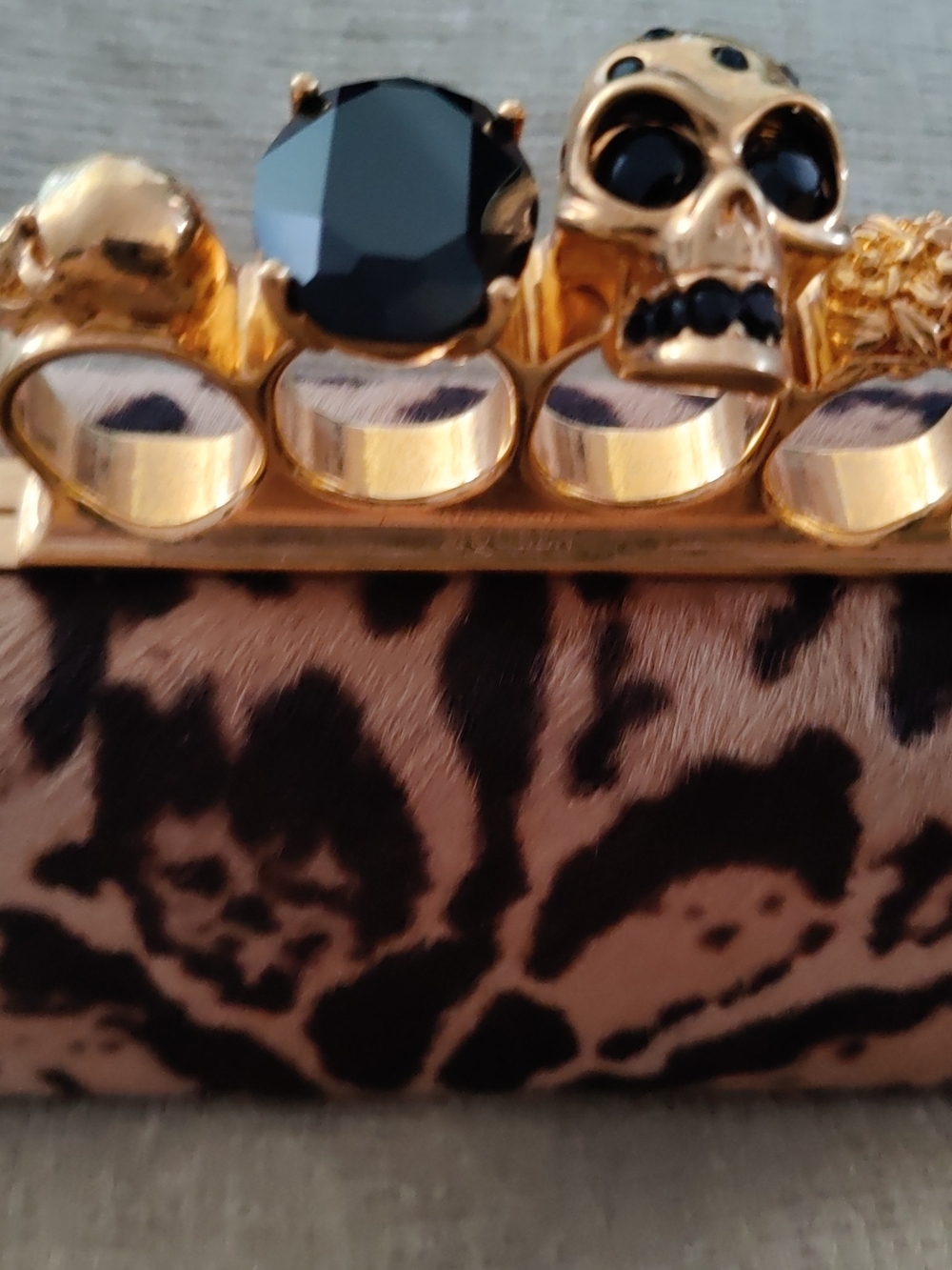 (Vintage 2013) Alexander McQueen Knuckle Box Clutch Pony Hair - Picture 6 of 14